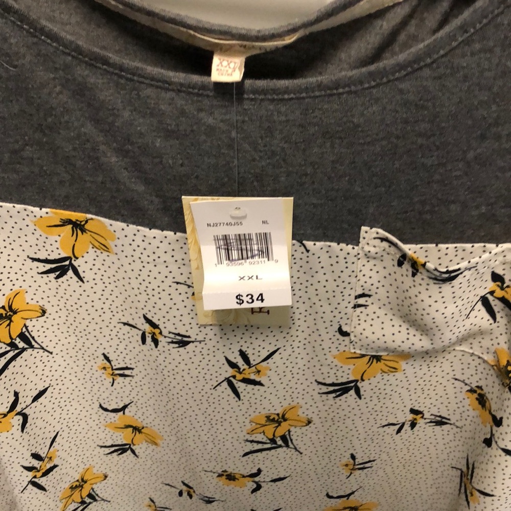 Shirt - Picture 2 of 3